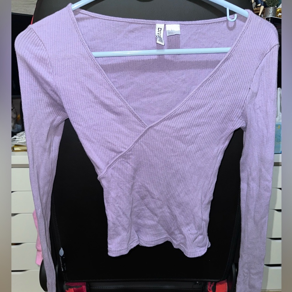 H&M crop top long sleeve.
